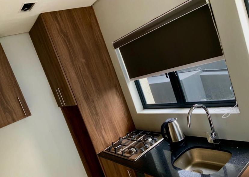 Lovely 1 Bedroom Apartment Cape Town Eksteriør bilde